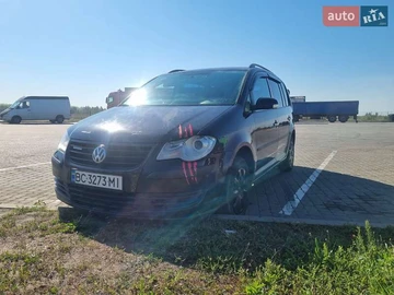 Авто Volkswagen Touran 2009 № 7898978