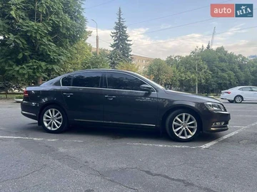Авто Volkswagen Passat 2013 № 7899132