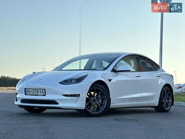 Авто Tesla Model 3 2021 № 7899167