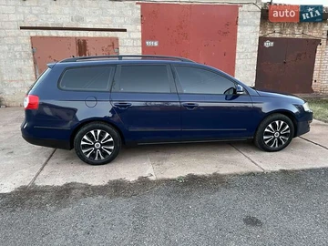 Авто Volkswagen Passat 2006 № 7899308