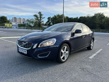 Авто Volvo S60 2012 № 7899326
