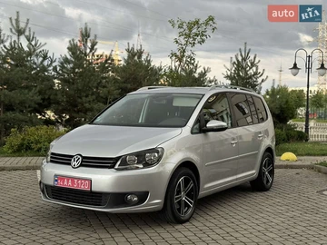 Авто Volkswagen Touran 2011 № 7899352