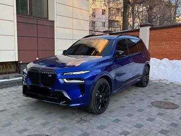 Авто BMW X7 2023 № 7899528