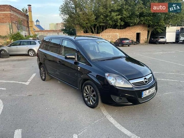 Авто Opel Zafira 2010 № 7899646