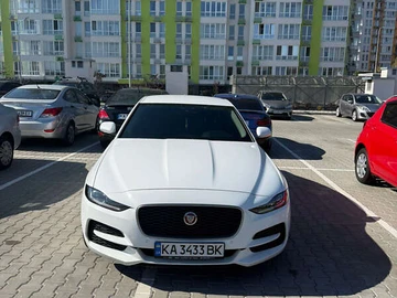 Авто Jaguar Xe 2020 № 7899871