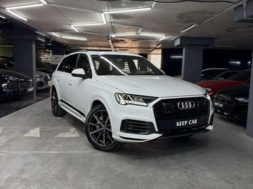 Авто Audi Q7 2021 № 7899933