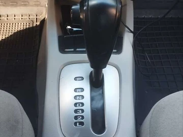 Авто KIA Cerato 2006 № 7900035