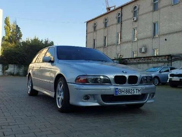 Авто BMW 5 Series 2001 № 7900040