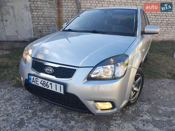 Авто KIA Rio 2010 № 7900078