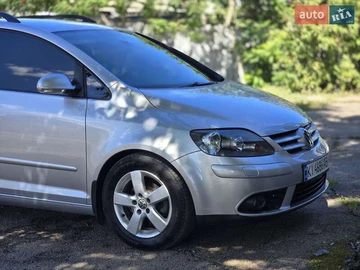 Авто Volkswagen Golf Plus 2008 № 7900228