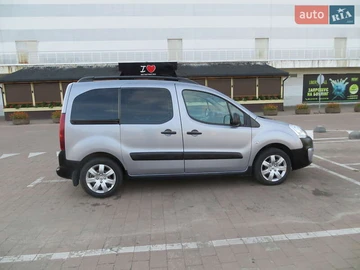 Авто Peugeot Partner 2017 № 7900230