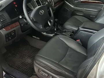 Авто Toyota Land Cruiser 2005 № 7900247