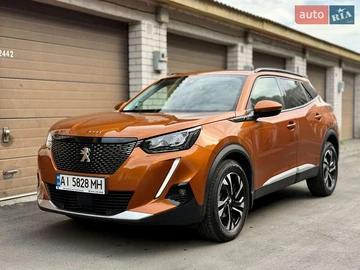 Авто Peugeot 2008 2020 № 7900321