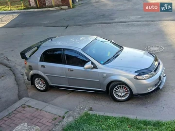 Авто Chevrolet Lacetti 2004 № 8004662