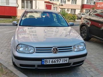 Авто Volkswagen Golf 2000 № 7900562