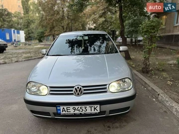 Авто Volkswagen Golf 2002 № 7900592