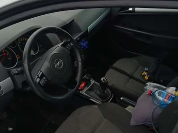 Авто Opel Astra 2010 № 7900655