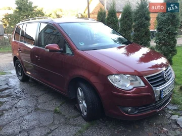Авто Volkswagen Touran 2008 № 7900739