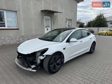 Авто Tesla Model 3 2022 № 7900955