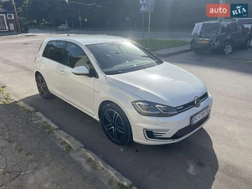 Авто Volkswagen E-Golf 2018 № 7900969