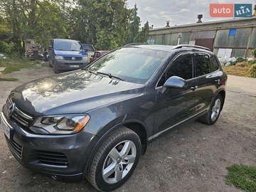 Авто Volkswagen Touareg 2014 № 7901119