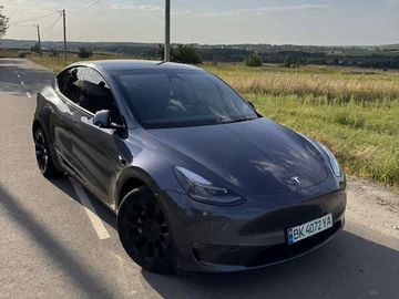Авто Tesla Model Y 2023 № 7901196