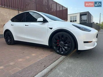 Авто Tesla Model Y 2022 № 7901198