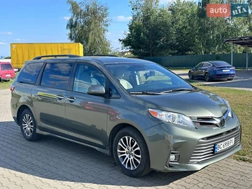 Авто Toyota Sienna 2019 № 7901214