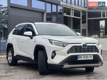 Авто Toyota Rav4 2020 № 7901225