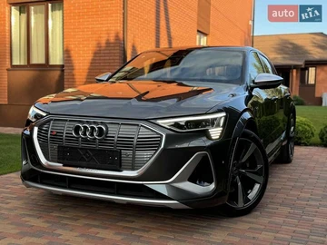 Авто Audi E-Tron 2022 № 7901262