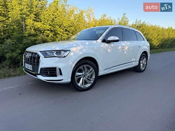 Авто Audi Q7 2021 № 7901287