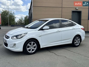Авто Hyundai Accent 2013 № 7901410