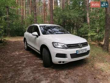 Авто Volkswagen Touareg 2013 № 7901497