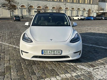 Авто Tesla Model Y 2023 № 7901563