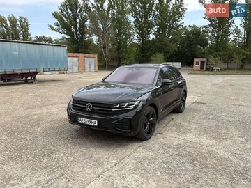 Авто Volkswagen Touareg 2024 № 7901613