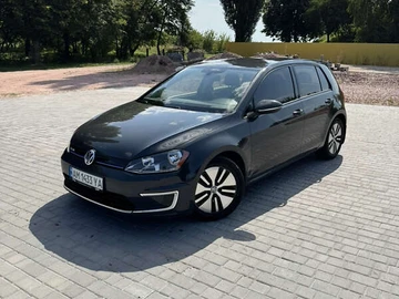 Авто Volkswagen E-Golf 2016 № 7901797