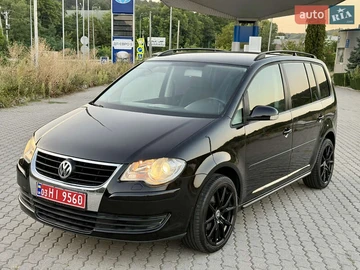 Авто Volkswagen Touran 2008 № 7901799