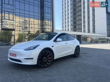 Авто Tesla Model Y 2021 № 7902055