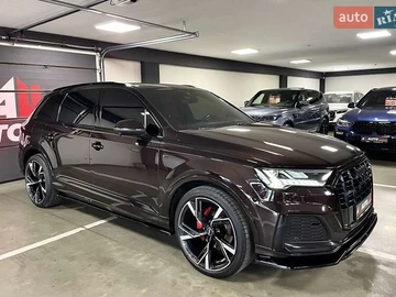 Авто Audi Q7 2021 № 7902104