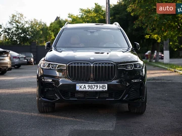 Авто BMW X7 2022 № 7902111