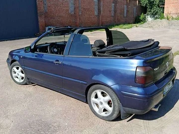 Авто Volkswagen Golf 2000 № 7902175