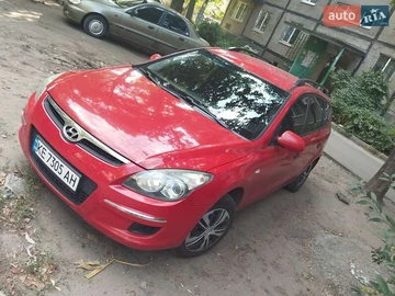 Авто Hyundai I30 2010 № 7902210