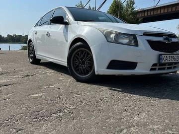 Авто Chevrolet Cruze 2011 № 7902269