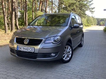 Авто Volkswagen Touran 2009 № 7902496