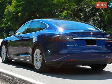 Авто Tesla Model S 2015 № 7902610