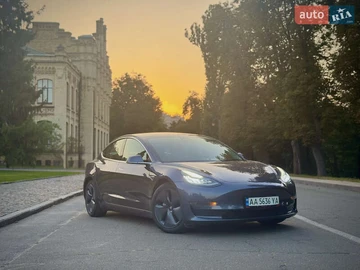Авто Tesla Model 3 2020 № 7902613