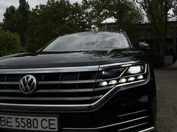 Авто Volkswagen Touareg 2018 № 7902635