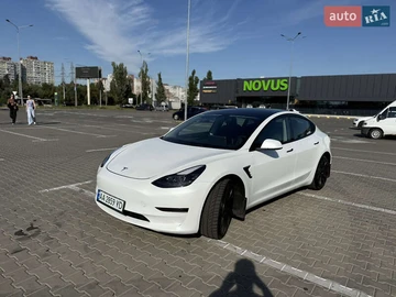 Авто Tesla Model 3 2023 № 7902804