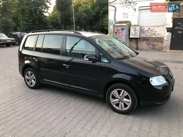 Авто Volkswagen Touran 2005 № 7902895