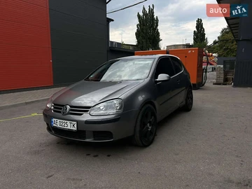Авто Volkswagen Golf 2004 № 7902917